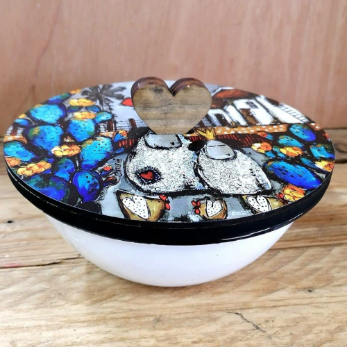 Enamel Bowl with Lid (2)