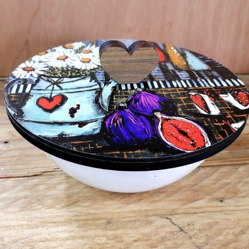 Enamel Bowl with Lid (1)